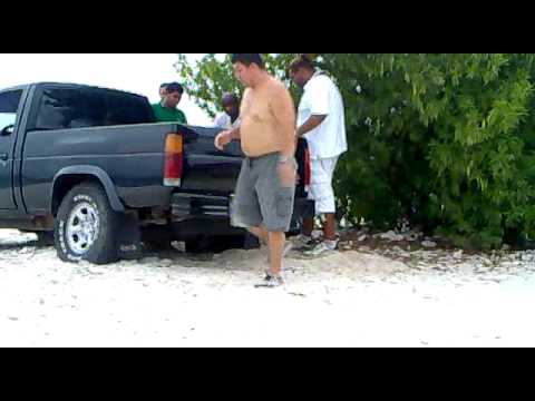 Club Muchanan Boneriano ku Akshon di Bon kurason