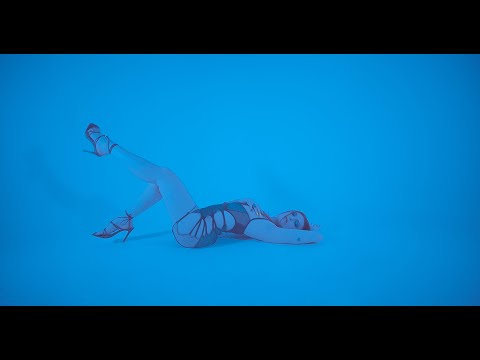 Solo Jane - FREAKZ (Official Video)