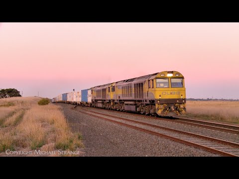 QUBE 1MK1 Refrigerated Container Train to Bordertown With QBX001 & QBX003 (26/5/2024) - PoathTV