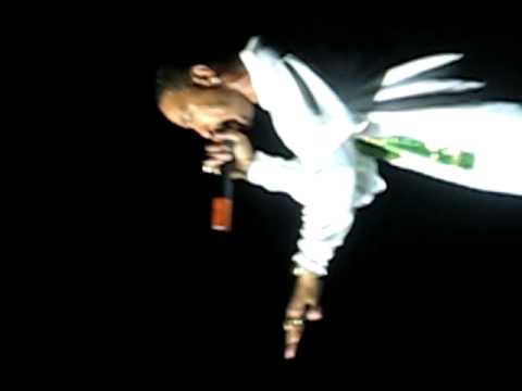 Ludacris - Runaway Love (Live)