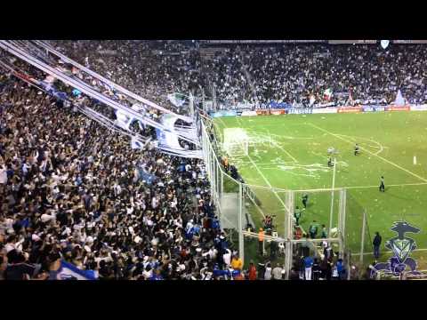 "[Recibimiento] Velez Vs Santos - Libertadores 2012 - Cuartos" Barra: La Pandilla de Liniers • Club: Vélez Sarsfield