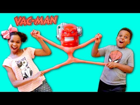 GIANT VAC MAN vs Shiloh and Shasha - Stretch Armstrong Pretend Play - Onyx Kids
