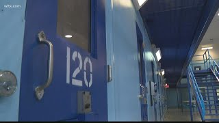 South Carolina county gives inmates access to tablets while incarcerated