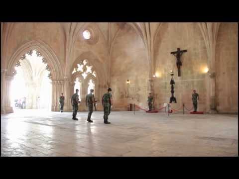Visit Portugal: Changing the Guard at the Tomb of the Unknown Soldier in Batalha Monastery