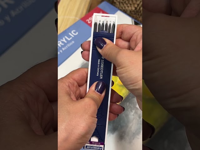 Vídeo relacionado con STAEDTLER Mars Micro Carbon 250 0,7 mm 2B - Recambios de plomo para lápices, 6 tubos/paquetes (72 plomos) 2B