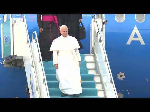 Video | Pope Leo XIV lands in Turkey for his first overseas trip | AFP