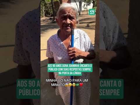 Aos 90 anos 'vovó Joaninha'  viraliza com o neto mostrando a vida simples no interior