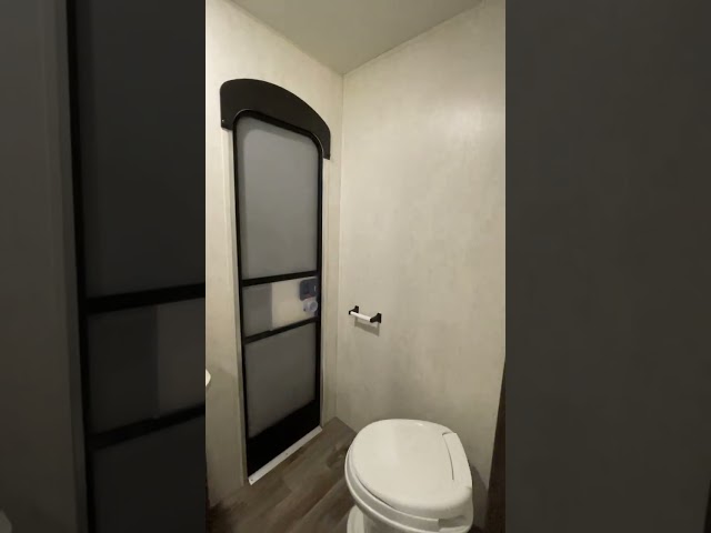 2019 Starcraft 31BHU in Travel Trailers & Campers in St. Albert