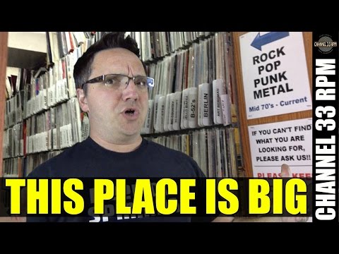 Canada's LARGEST record store? Overwhelmed at Recordland | Vinyl & cassette pickups