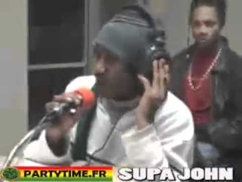 Freestyle Mr Toma and Supa John at Party Time