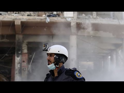 Israel helps hundreds of Syrian White Helmets evacuate from Golan Heights