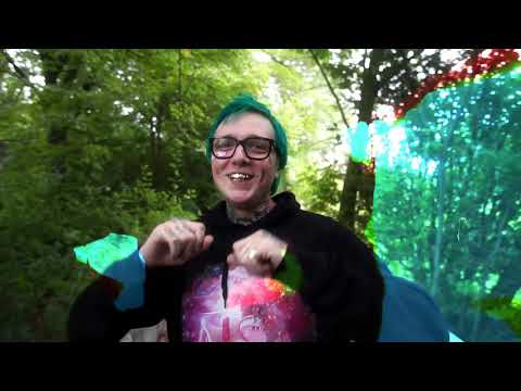 HeyyJulian - Quitter [Official Music Video]