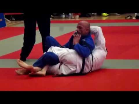 Oli Geddes vs Baruc Barrios - IBJJF London Open 2012 - Black Adult - Open