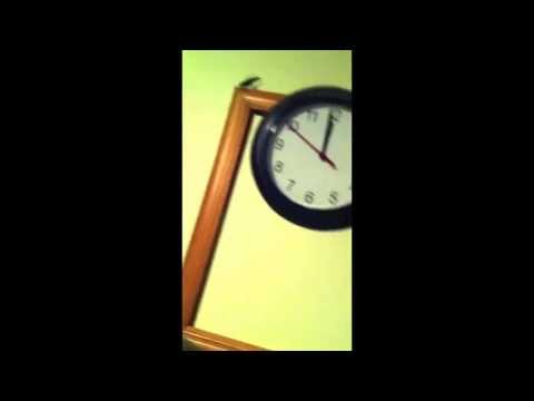 Ellesquire - Cricket In The House