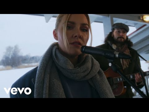 Clara Mae - Never Been Yours ft. Bob John Holt