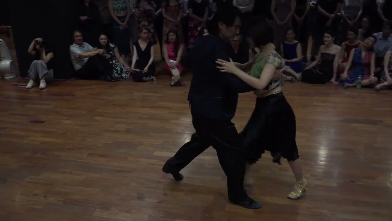 Video thumbnail for 20240601 Exhibition of Dongjae y Yalan, (Cam2) [Claudia Codega y Esteban Moreno Tango Workshop]