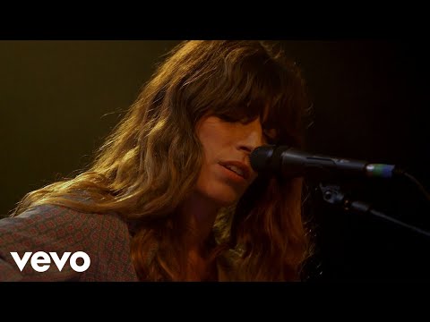 Lou Doillon - I.C.U (Live @ 3 Ring Circus)