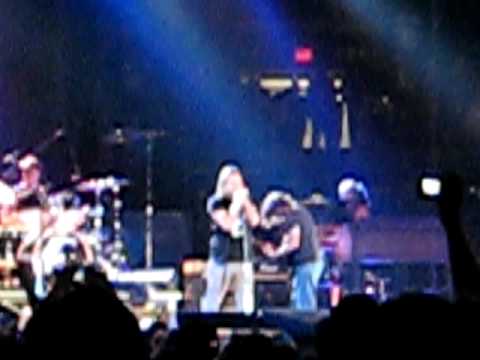 Pearl Jam Love Reign O'er Me MSG May 20, 2010