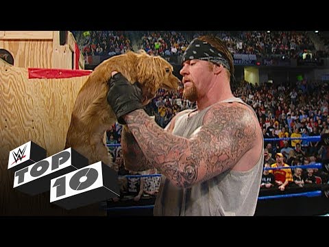 Superstars receiving gifts: WWE Top 10, Dec. 25, 2019