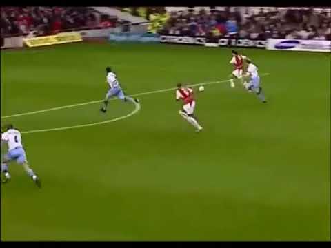 Dennis Bergkamp made his Arsenal debut.