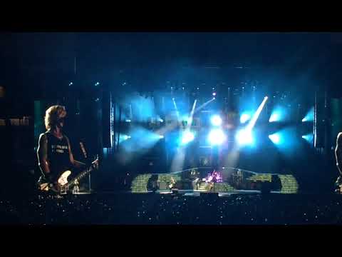 Guns N’ Roses - Welcome To The Jungle live at Paul Brown Stadium, Cincinnati, OH 7/6/16