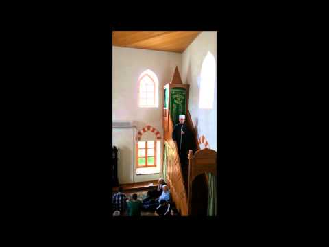 Hoxhe: Sadik Hoxha - Rendesia dhe vlera e muajit te Ramazanit