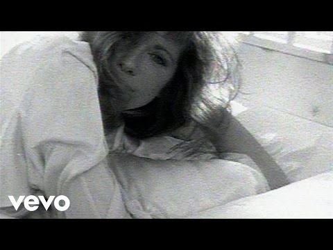 Videoclip de Holding Me Tonight — Carly Simon