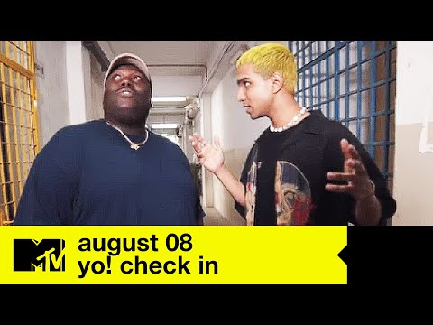 88rising's August 08 & Yung Raja Check Out Singapore Vintage Fashion | Yo! MTV Raps Check In
