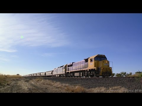 Broad Gauge Grain with XR552 & G529 - PoathTV Australian Trains & Railways