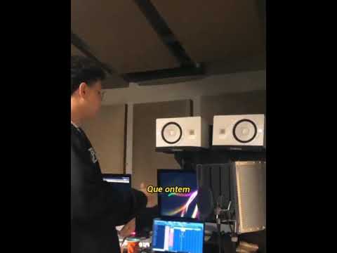 WIU - Tem uma glock esperando por mim (PRÉVIA)