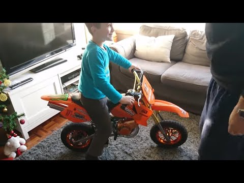 Christmas Morning 2018 Opening Presents unboxing Toys Review