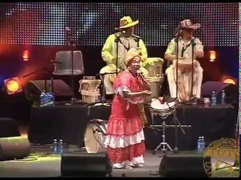 Video thumbnail for Dueña De Los Jardines