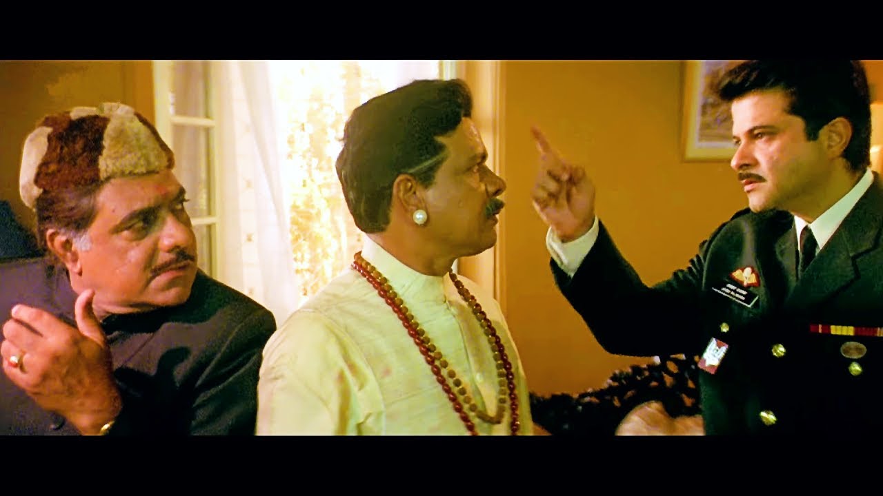 ACTION SCENE  - जहाँ बात देश की हो, वहाँ हम नेता और चोर में कोई फ़