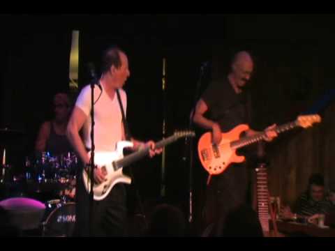 Belew, Levin, Mastelotto - "Thela Hun Ginjeet"