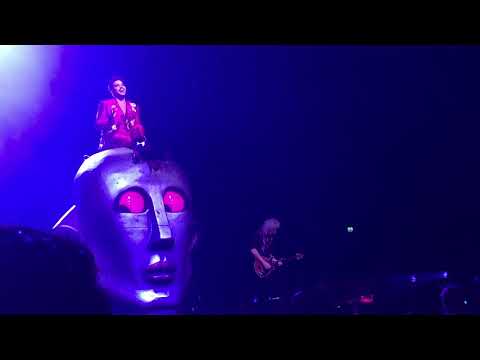Queen & Adam Lambert - Killer Queen [[Live at Ziggo Dome Amsterdam 13-11-2017]]