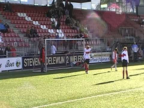 VVIJV E4 Hoogland E8 Doelpunt Iwan