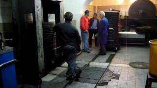 preview picture of video 'Prata Sannita olive oil mill -  Part 2'