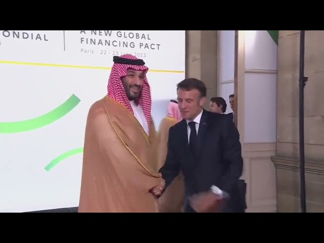 ولي العهد في قمة باريس