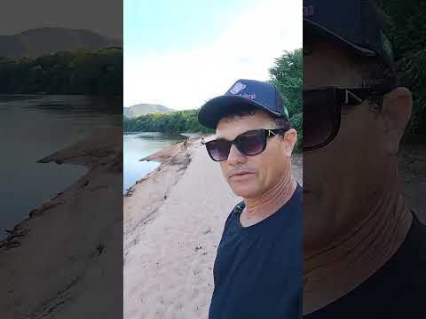 Éu conversando e mostrando as belezas do rio garças barra do Graças mato grosso 
