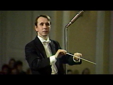 Mikhail Pletnev conducts Beethoven - Symphony No. 3 (Moscow, 1991)