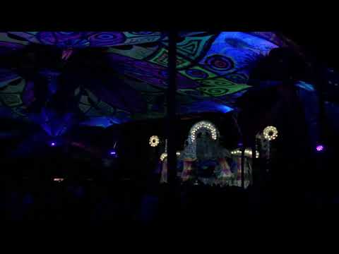 Som noturno, madrugada REVEILLOZ 2018/2019 Aldeia Outro Mundo SP