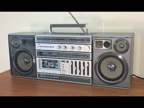 Ultra-rare GE boombox with Onkyo speakers!
