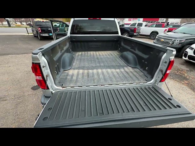 2017 GMC SIERRA 2500 HD CREW CAB PICKUP V8. FF, 6.0L SLE PICKUP 4D 6 1/2 FT