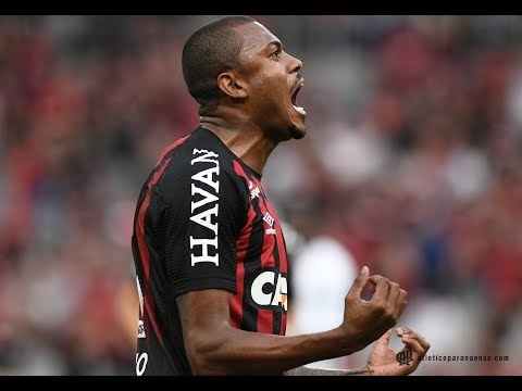 Gols: Atlético Paranaense 4x0 Vitória