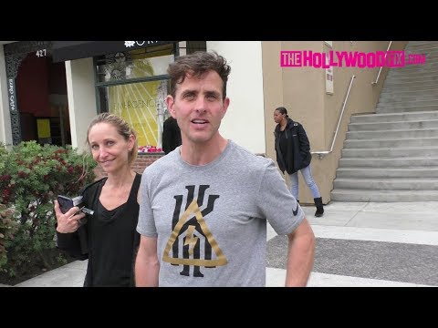 Joey McIntyre Reveals His Favorite New Kids On The Block Song & Throws Shade At NSYNC