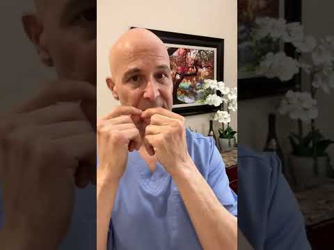 Vitamin E Capsules For Healthy Lips!  Dr. Mandell