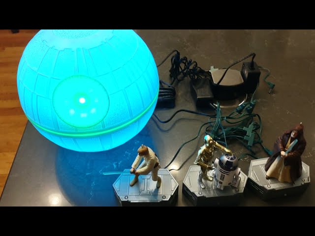 Vídeo relacionado con Hallmark Adorno de Navidad Stormtrooper, decoración de Star Wars, decoración temática Espacial, Adorno Colgante de Navidad, Regalos para Navidad