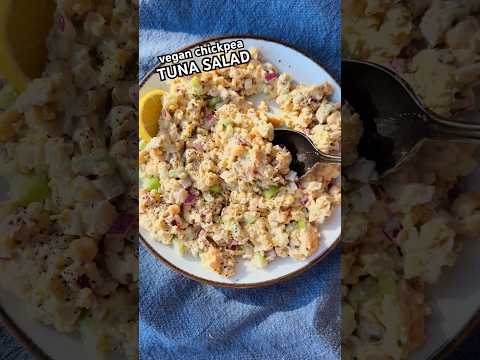 Day 19 of the 31 Day Vegetarian Challenge: Chickpea Tuna Salad 🐟
