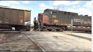 preview picture of video 'Unpatched Southern Pacific unit SP192 on UP coal train, Nevada, Iowa'