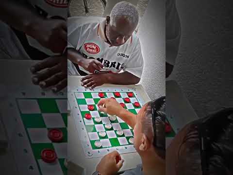 300 IQ checkers player